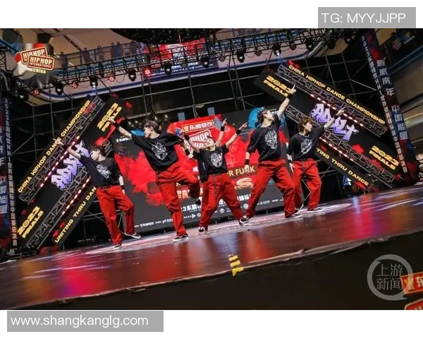 上海街舞队在世界攀岩锦标赛中以64分稳居积分榜首位