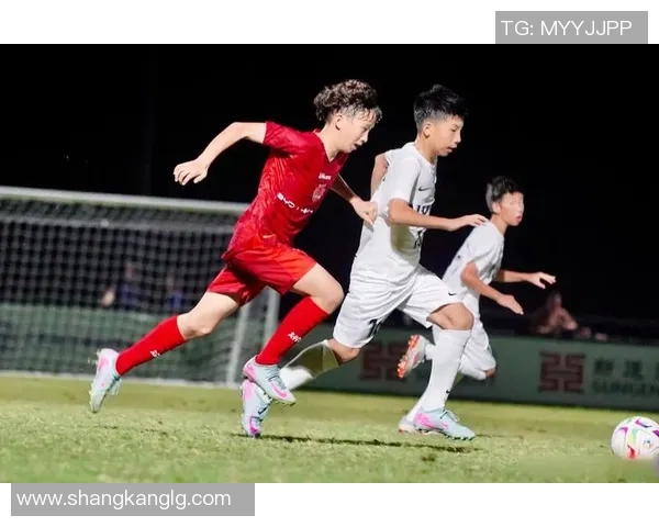 耐力较量赛后分析西安足球队与北京足球队的精彩对决与表现总结