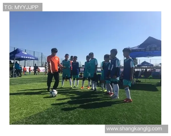 虎年足球明星代言广告盛典展现激情与梦想的完美结合