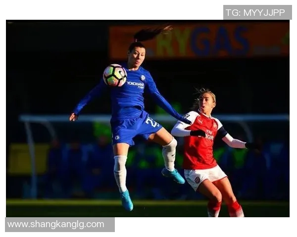 偶像与日本足球明星的浪漫爱情故事揭开神秘面纱