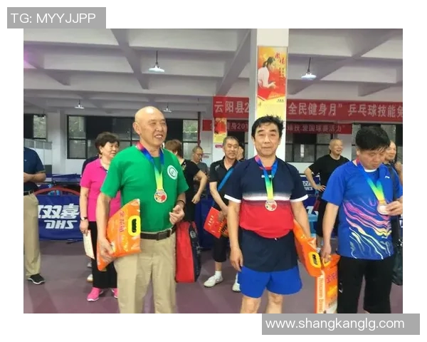 吴强独家解析足球技巧与战术分享助你提升球技与比赛理解